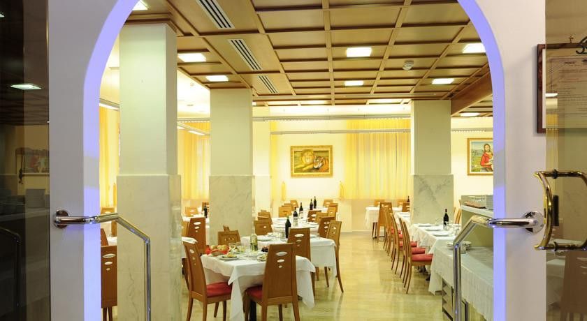 Hotel Adler Alassio Esterno foto